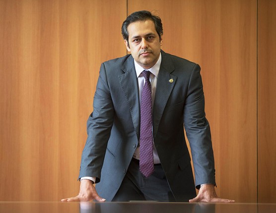 Kleber Cabral participa do programa Ponto a Ponto / Reprodução: Folha de São Paulo